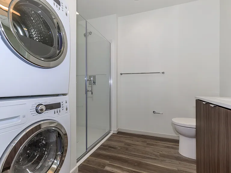 2112 E Denny Way — Photo 26
