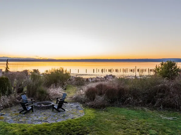 19612 Soundview Drive NW, Stanwood, WA 98292