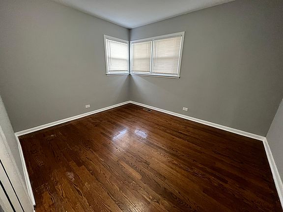 4th image of 551 Marie Dr
