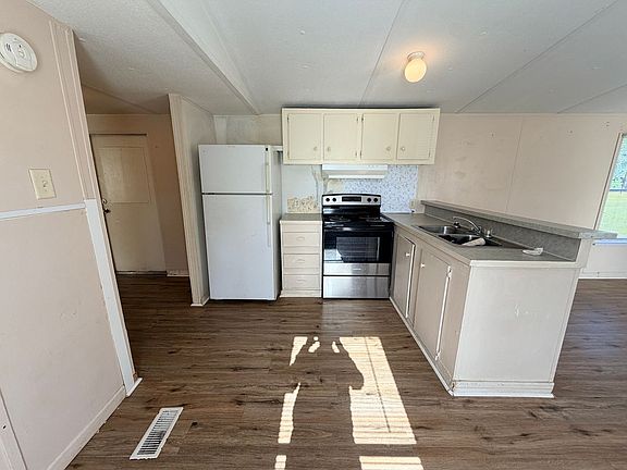4th image of 5419 McLeod Dr