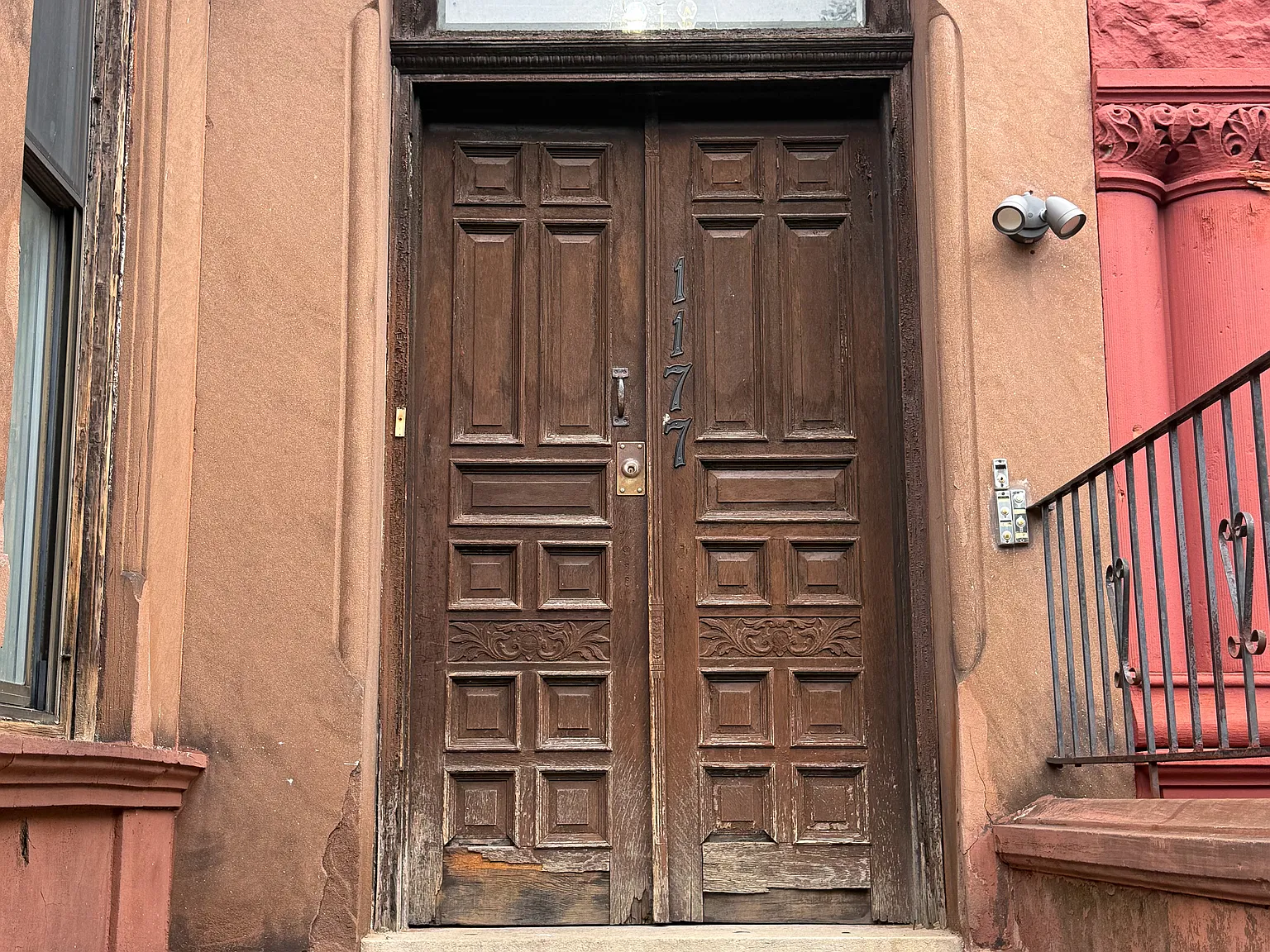 1177 Dean Street — Photo 2