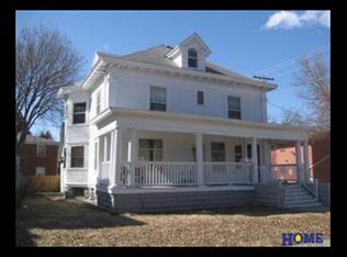 1143 S 17th St APT 2, Lincoln, NE 68502