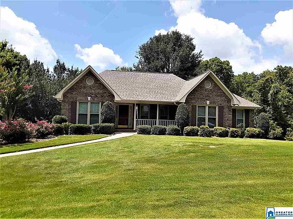 2nd image of 917 Leslie Ln