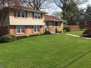 38 W Lincoln Ave, Hatfield, PA 19440