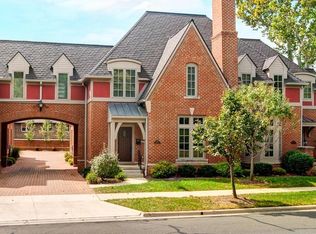 2457 Cambridge Blvd, Columbus, OH