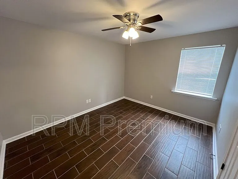 522 Fawn Lake Dr — Photo 25