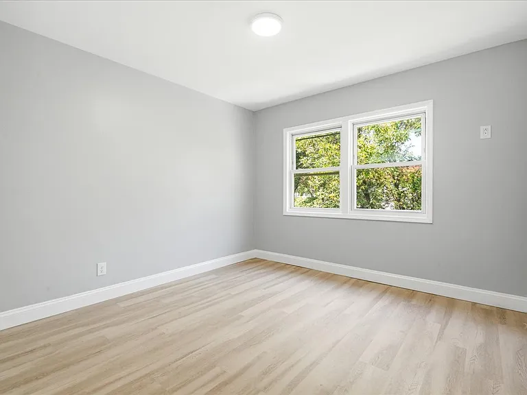 10842 64th Ave #2 — Photo 30