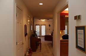 5th image of 281 Willowbrook Trce
