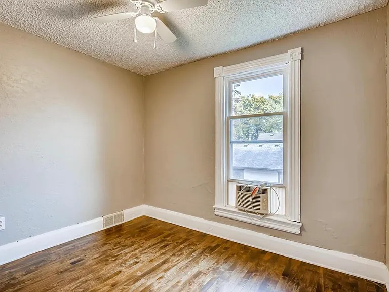 876 Lafond Ave #2 — Photo 8