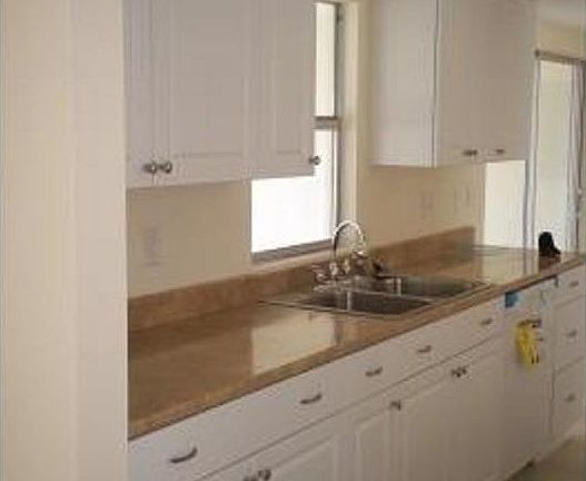 3rd image of 7018 NW 63rd Ct