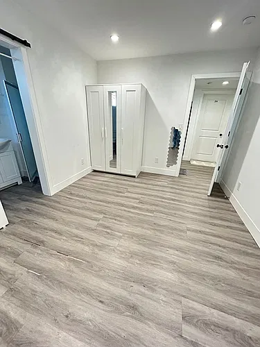 Floor plan 202 (unfurnished)