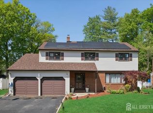 24 Sandalwood Dr, Edison, NJ 08820