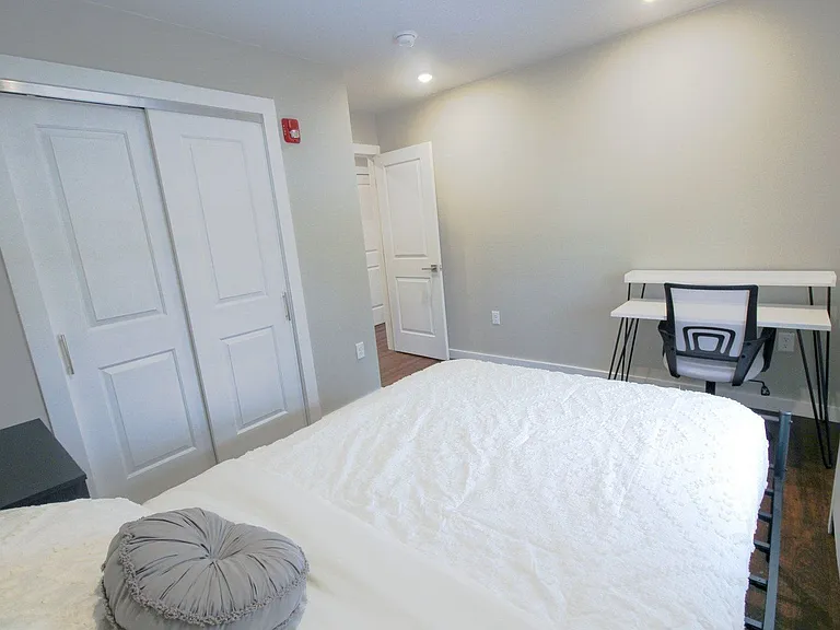 230 Bryant Ave — Photo 140