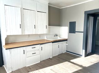 69 Lincoln St #8, Lewiston, ME 04240