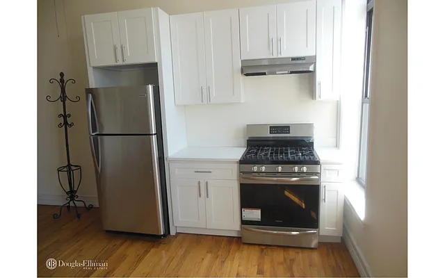 Rented by Douglas Elliman | media 21