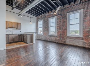 424 S Main St #J, Middletown, CT 06457