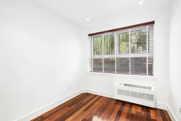 Rented by Compass | media 13