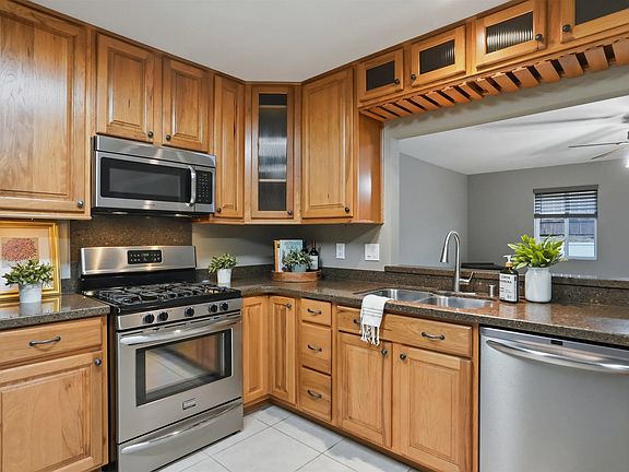 2nd image of 10938 2nd St