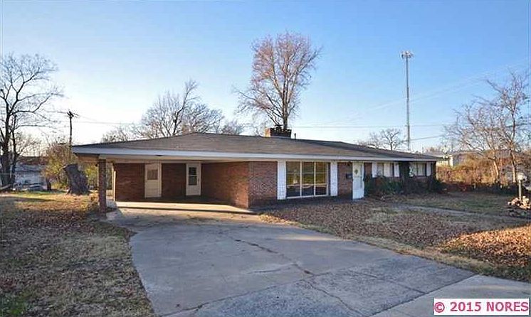 1st image of 805 N Oklahoma Ave