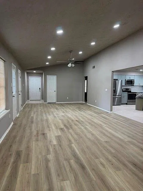 3 bed, 1655 sqft, $1,800 — Photo 3