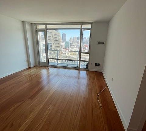 5th image of 1160 Mission St Unit 1702