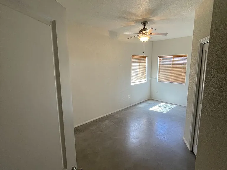 44 Lady Of The Mountain Rd — Photo 14