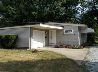 1756 Gaylord Dr, Akron, OH 44320