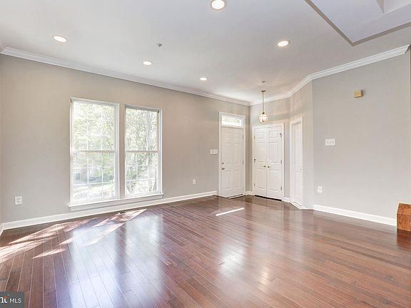 5th image of 13808 Lambertina Pl