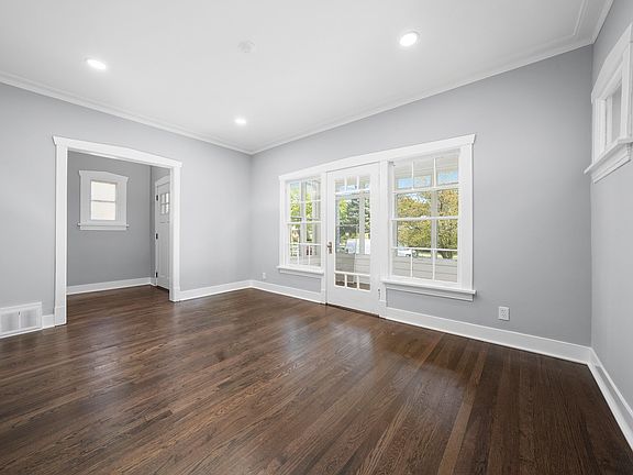 3rd image of 4516 N Central Ave