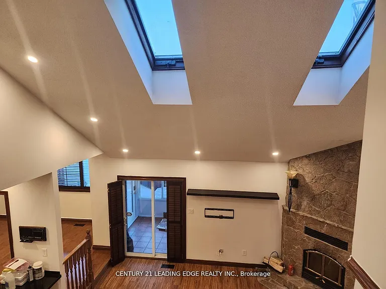 11 Westlawn Dr — Photo 10