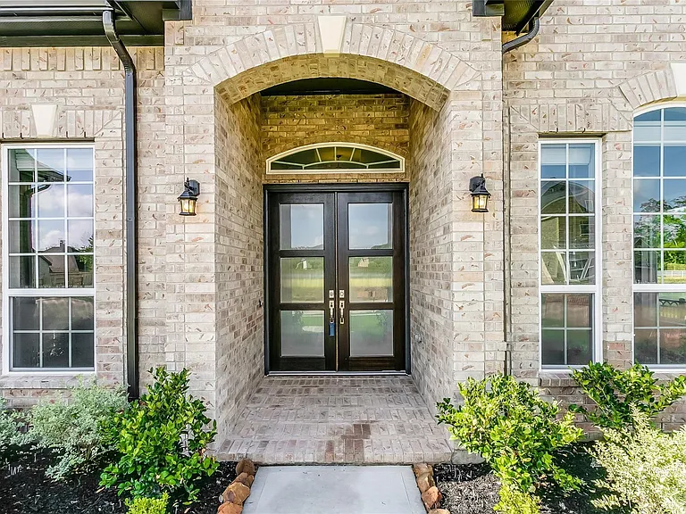 4227 Carol Ridge Dr — Photo 4