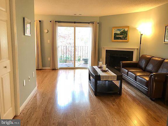 3rd image of 7252 Glen Hollow Ct #52/4
