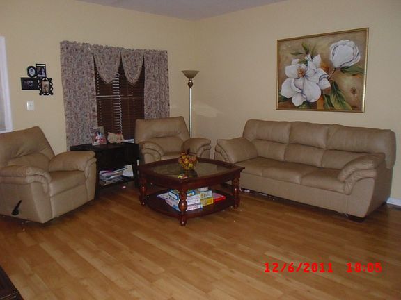 Living room (furnished)
