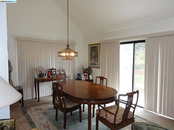 5th image of 3269 Southridge Dr