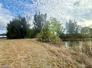 3644 NE 9th Place Cpe, Coral, FL 33909