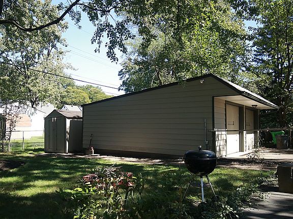 5th image of 158 Wyleswood Dr