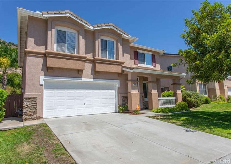 2nd image of 3528 Lake Circle Dr