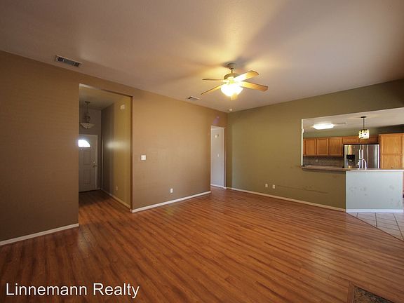 3rd image of 4705 Shumard Dr