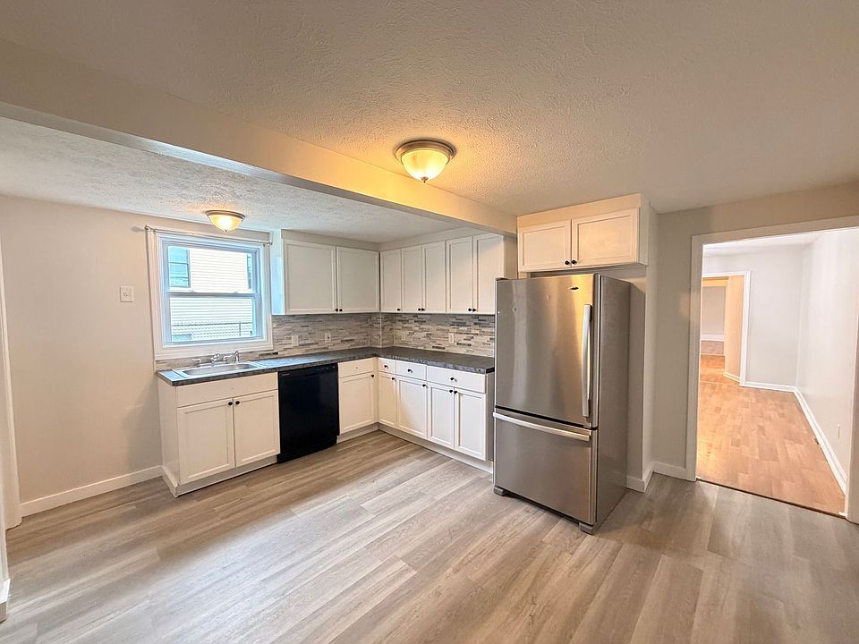 1st image of 297 Central St APT 1