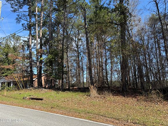 5th image of 1972 Wood Valley Rd