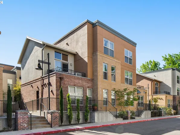 6249 NE Carillion Dr Unit 101, Hillsboro, OR 97124