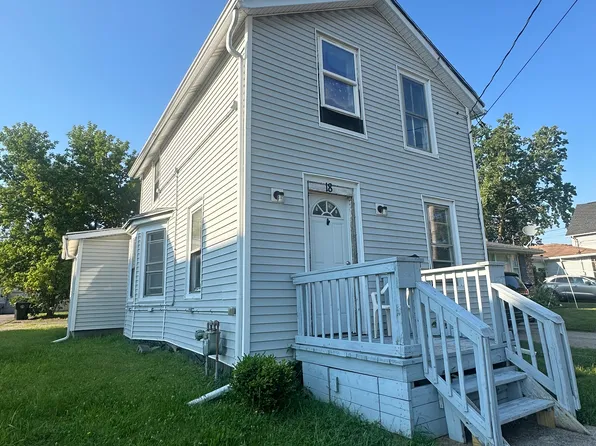 18 E Drullard Ave, Lancaster, NY 14086