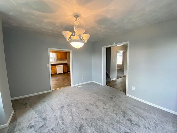 4th image of 307 Pine St