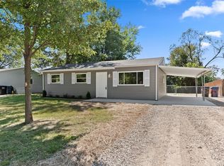 1438 Vero Dr, Wentzville, MO 63385