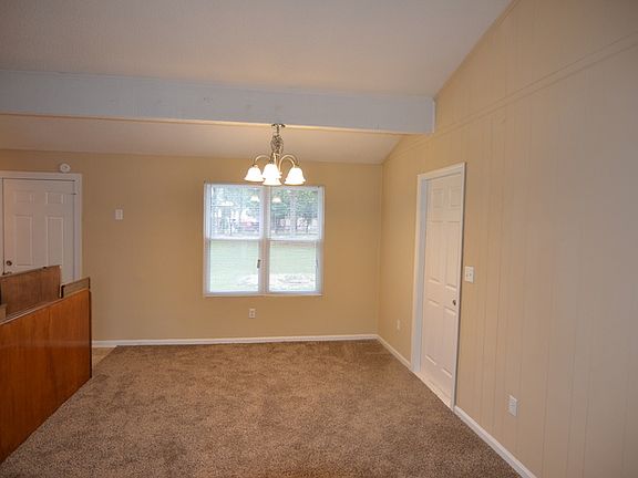 5th image of 2607 Carrington Dr