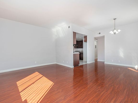 2nd image of 1527 Palm Ave #A