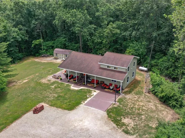 29173 Ivy Ln, Jerseyville, IL 62052