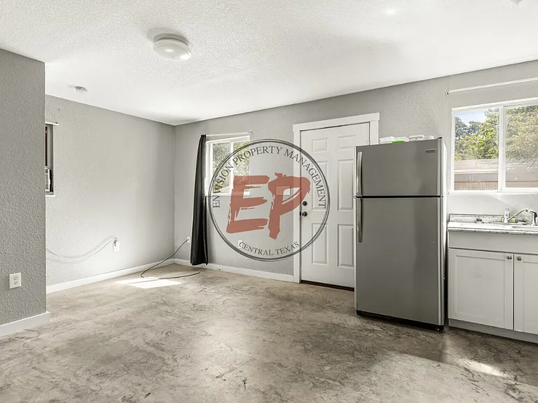 516 N 31st St #1 — Photo 4