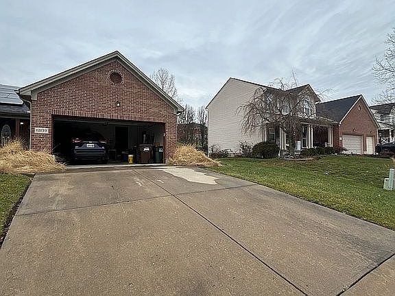 3rd image of 12139 Huntergreen Dr