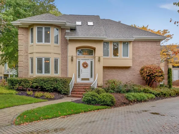 241 Avenel Ave, Holmdel, NJ 07733